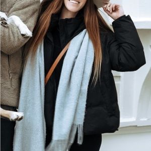 Zara Puffer Winter Coat / Black / Small